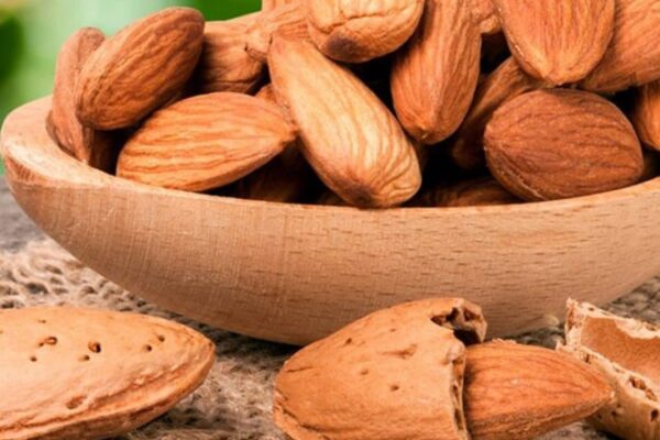Proprietatile nutritionale importante ale migdalelor