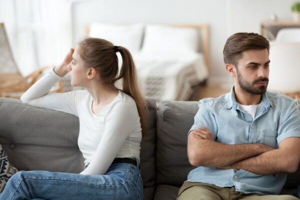 5 erori de comunicare frecvente in cuplu