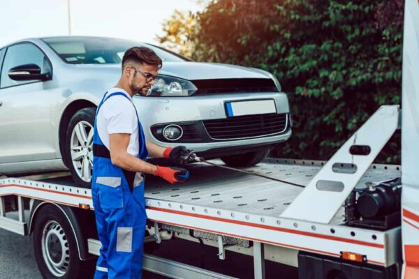 Serviciu de remorcare pentru masina dumneavoastra