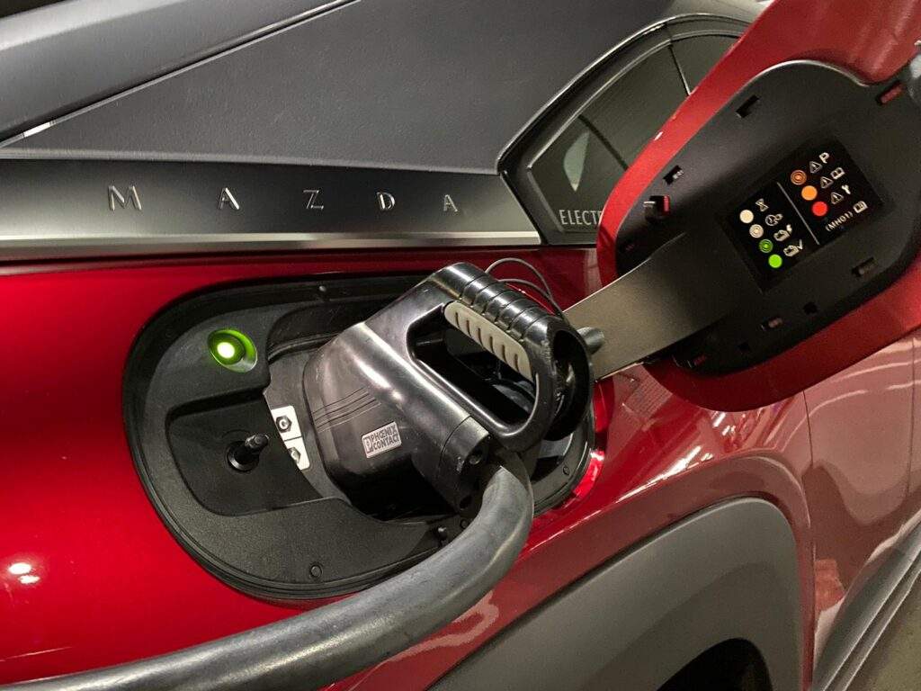incarcare-rapida-mazda-mx-30-1024x768-1