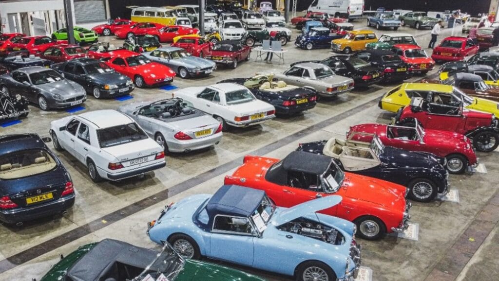 masini-emblematice-masini-celebre-1024x578-1