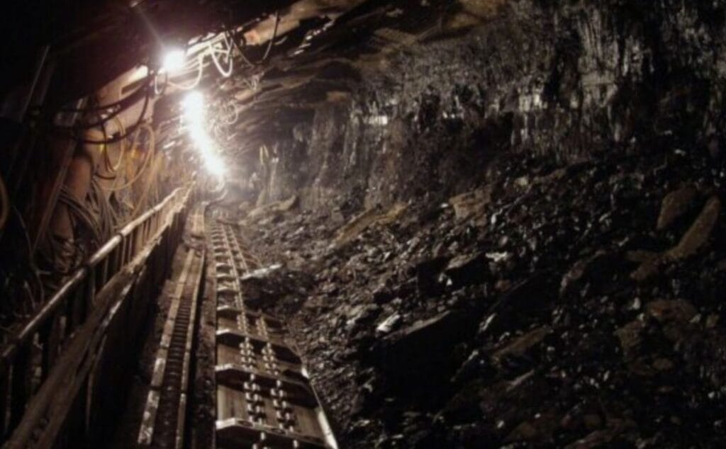 mina-carbune-1024x634-1